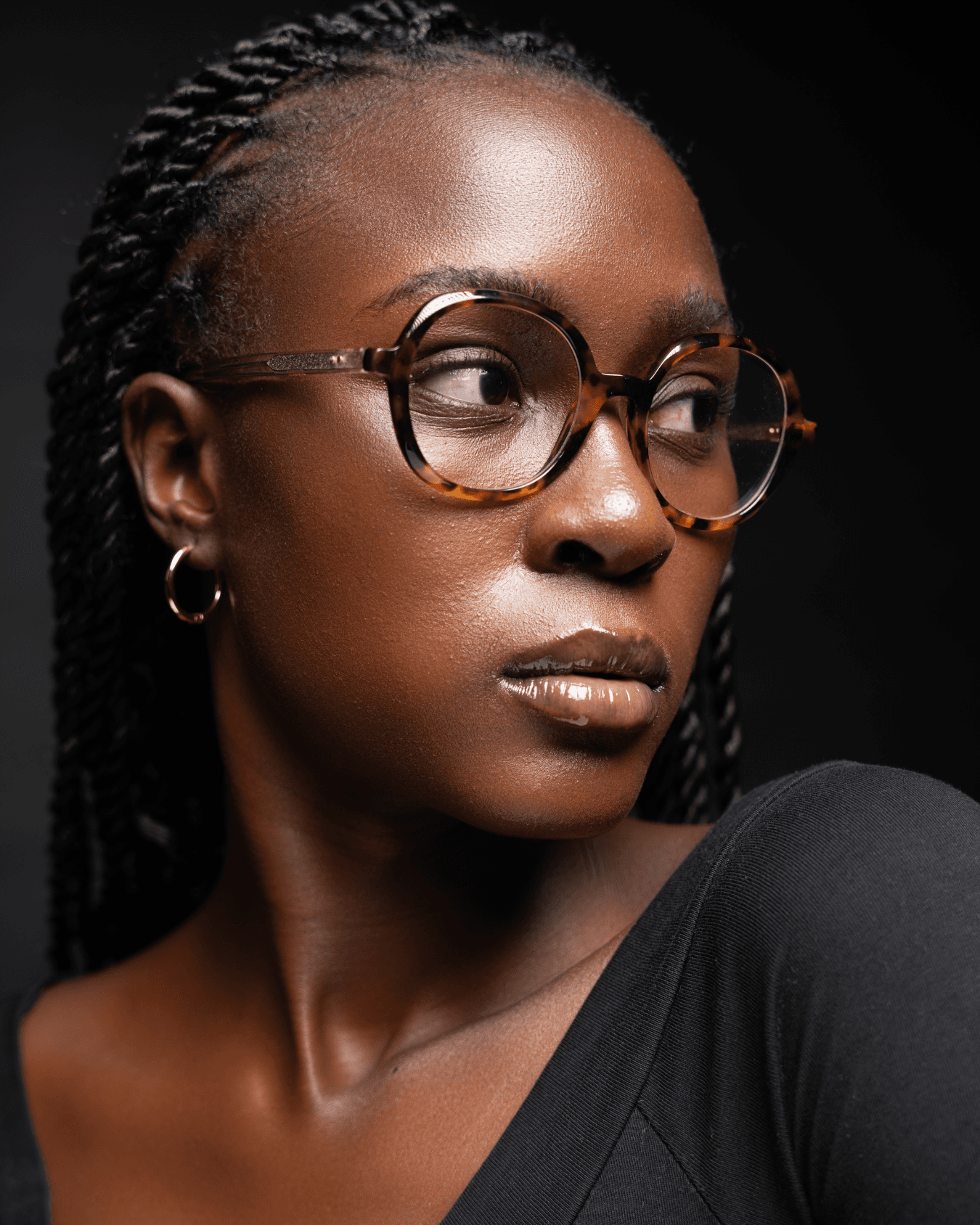 Model wearing MAMY eyewear